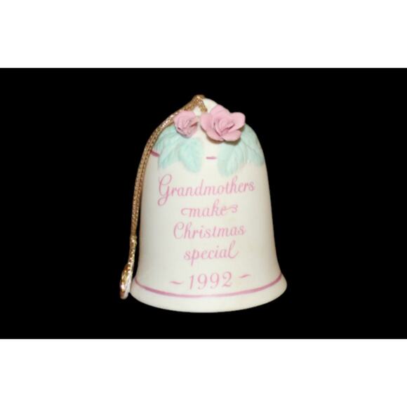 1992 American Greetings Grandmothers Make Christmas Special Porcelain Ornament - Picture 3 of 10